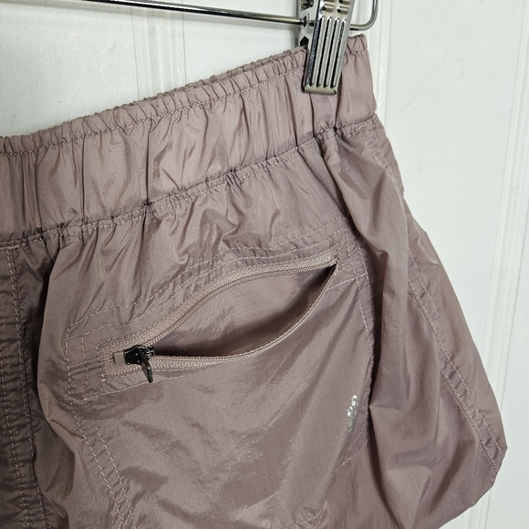 Free People Bubble Hem Shorts Womens Size S Mauve Pink FP Movement High Rise - Picture 9 of 13